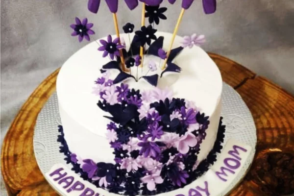 A Sweet Celebration: Happy Birthday Mom Cake Ideas That Will Melt Her Heart”